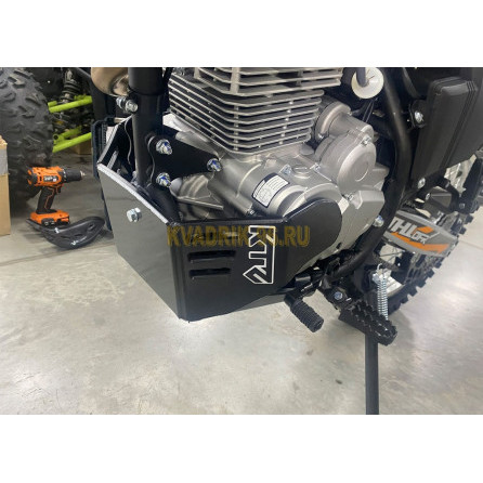 Защита KTZ пластик для мотоцикла JHL MX300 PR300 (4Т ZS175FMN, б.вал) 2025-
