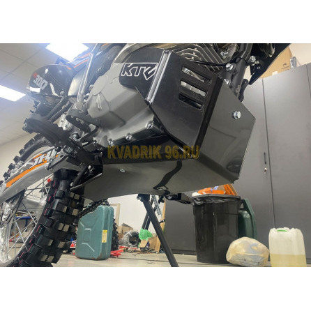 Защита KTZ пластик для мотоцикла JHL MX300 PR300 (4Т ZS175FMN, б.вал) 2025-